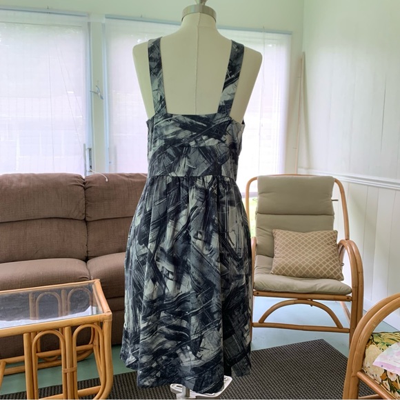 Martin+Osa gray silk abstract brush stroke print halter dress with pockets Sz 12 - Picture 3 of 6